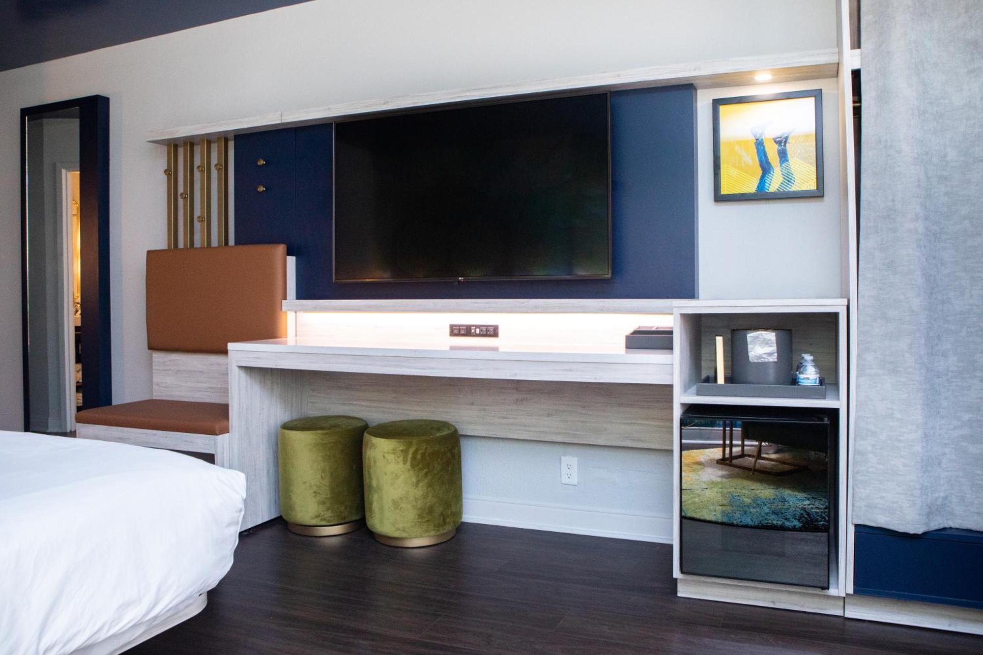 Hotel Denim グリーンズボロ エクステリア 写真