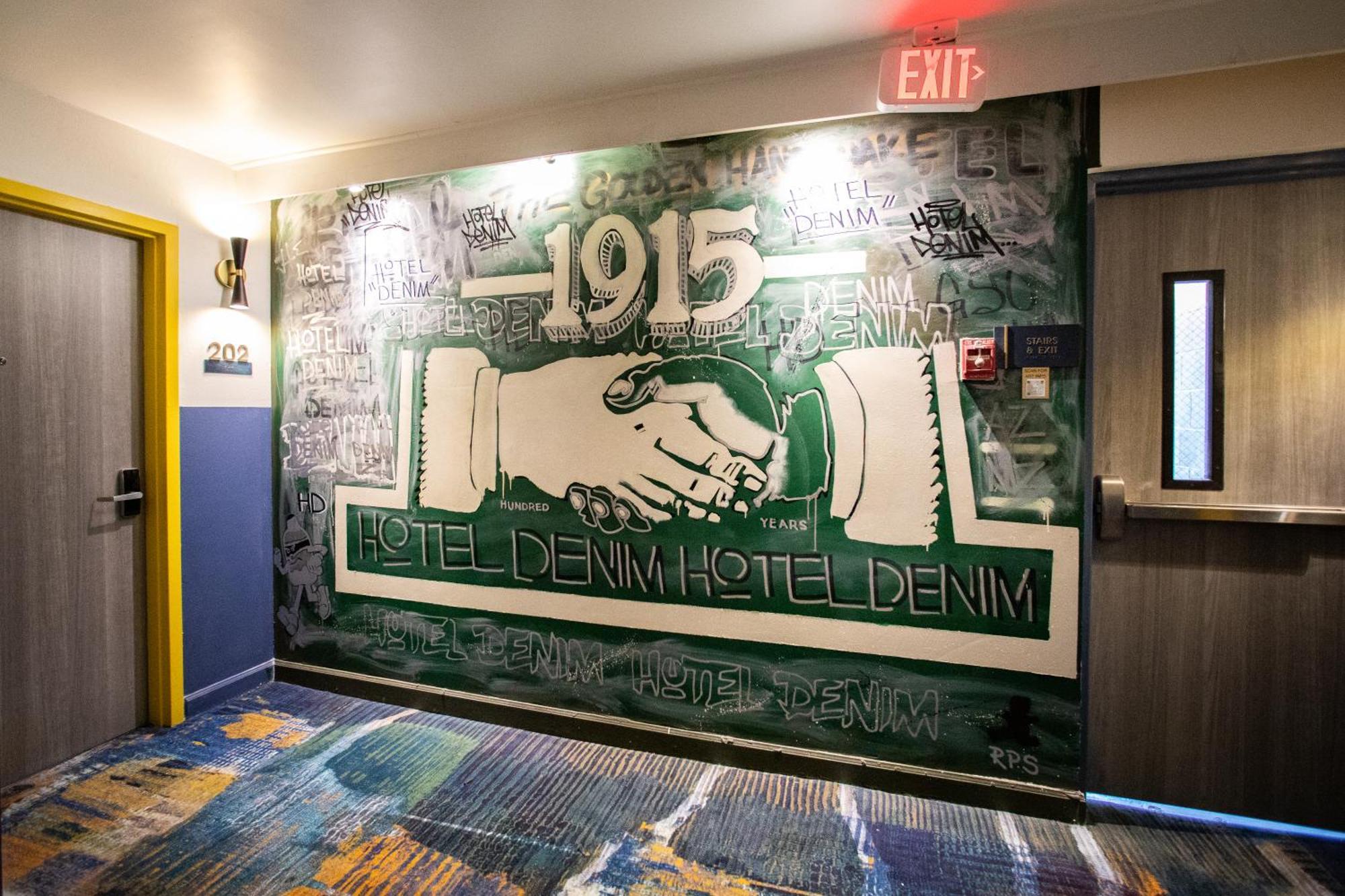 Hotel Denim グリーンズボロ エクステリア 写真